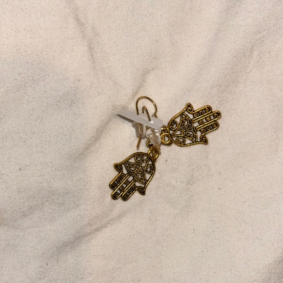 Neiman Marcus Gold Floral Cluster Earrings - Picture 5 of 6